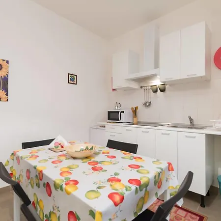 Danyhousedue Apartment *